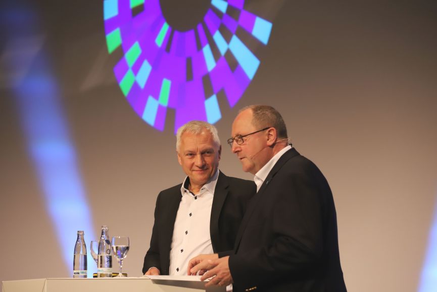 Forum Automobillogistik in Friedrichshafen eröffnet