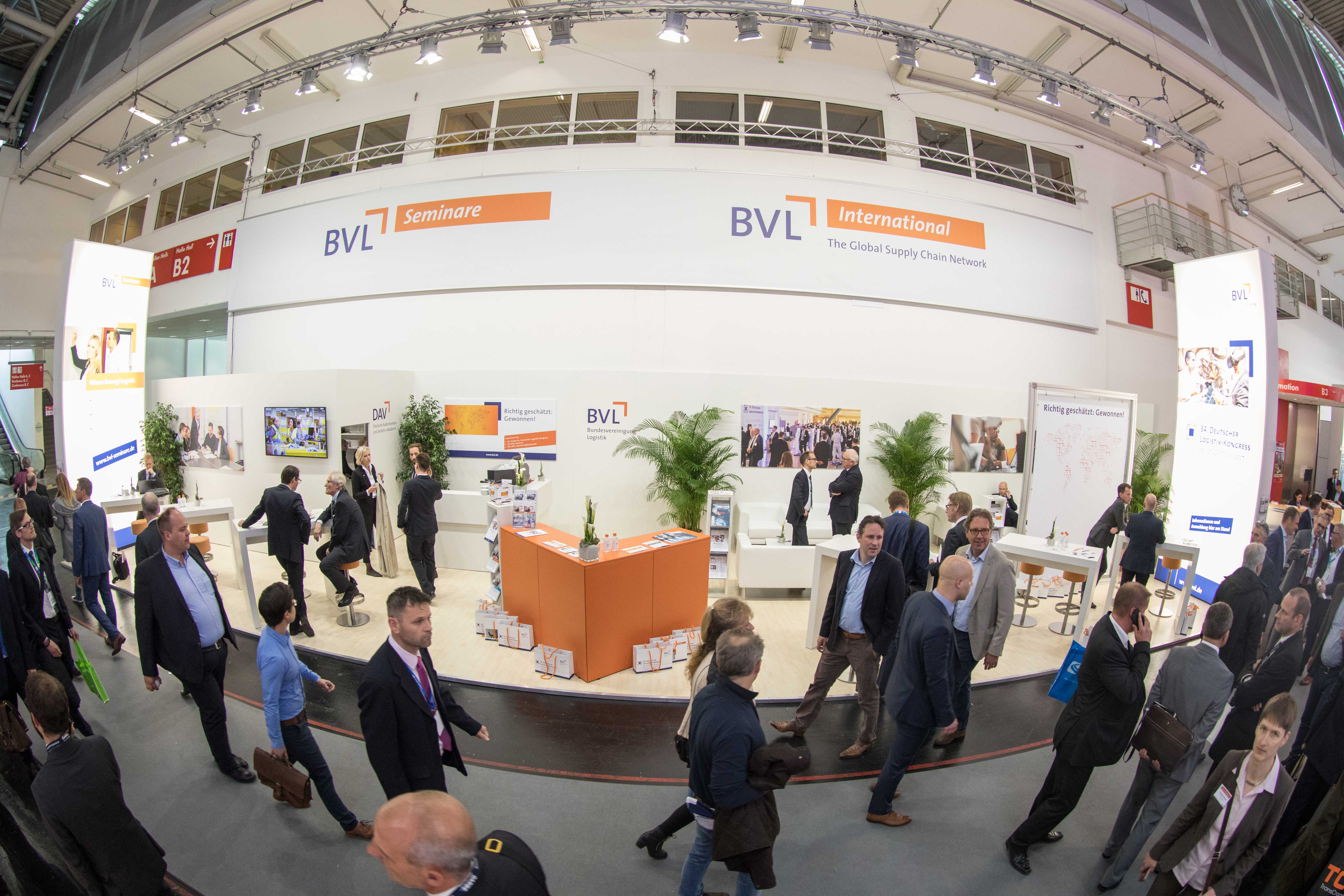 Es ging rund auf dem Messestand der BVL bei der transport logistic in München.