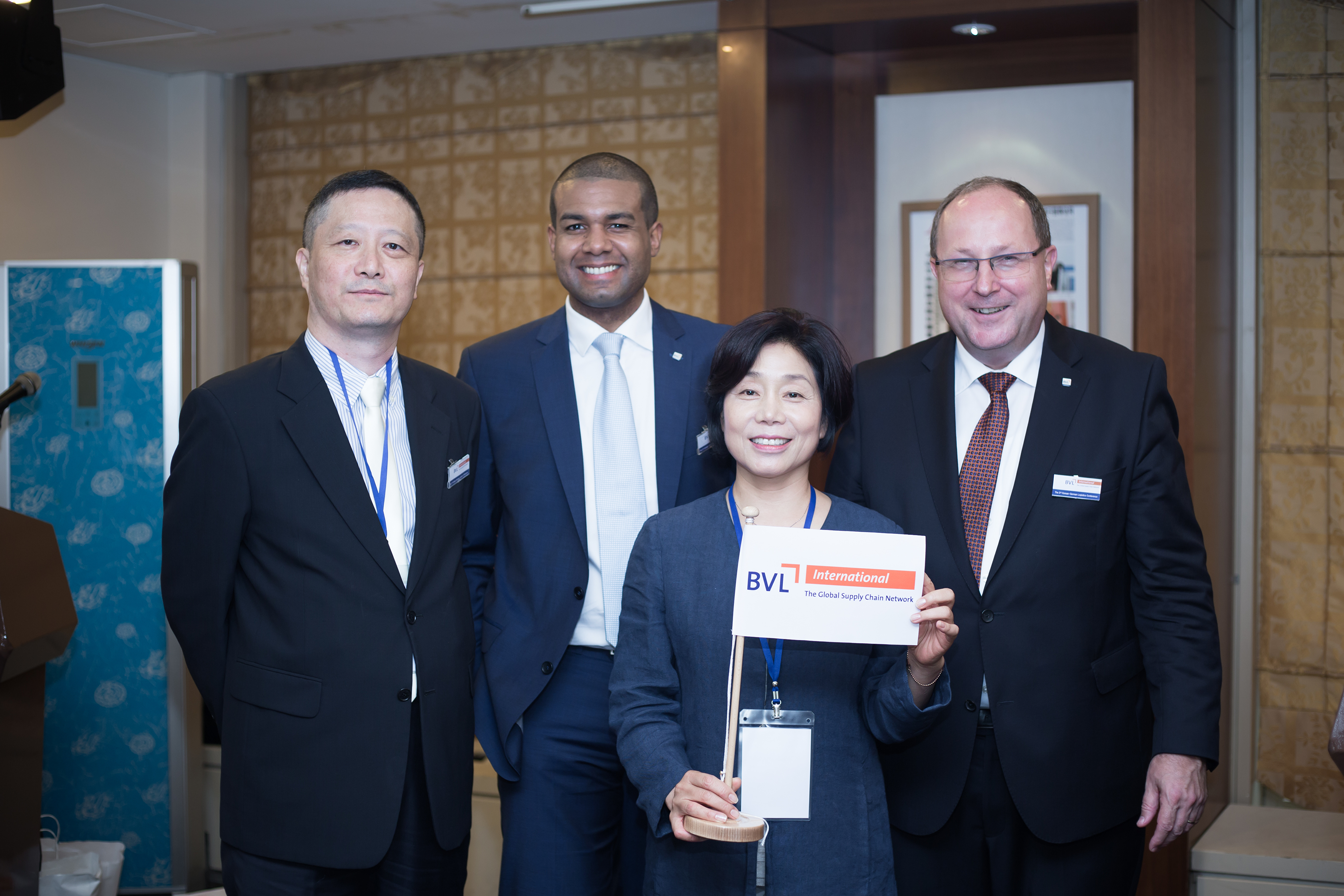 Delighted with the founding of the new Korea-Seoul Chapter: Young-Il Han, Curtis Domberg, Won-Gyung Kook and Prof. Thomas Wimmer
