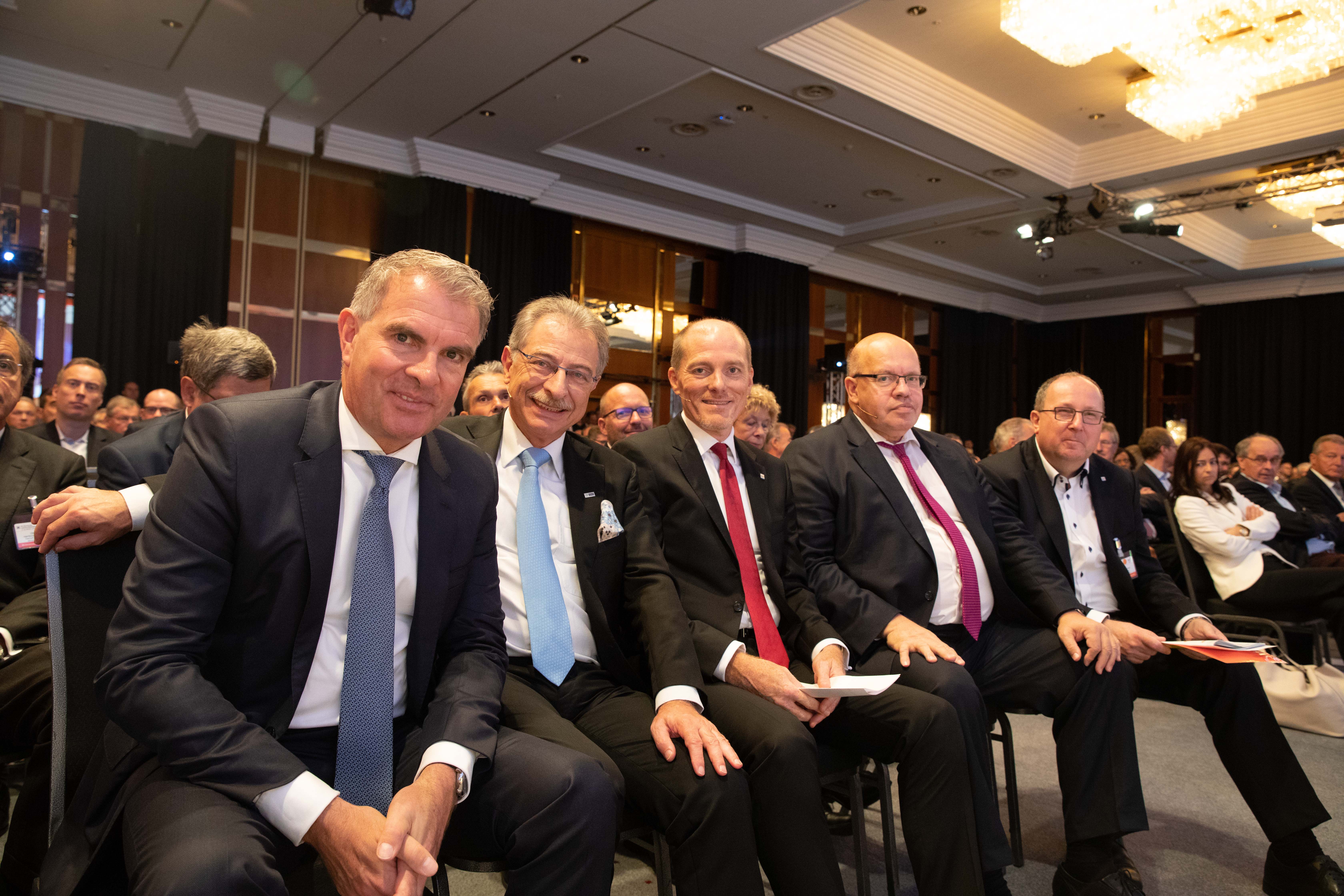 Carsten Spohr, Prof. Dieter Kempf, Robert Blackburn, Federal Minister Peter Altmaier and Prof. Thomas Wimmer at the opening of the conference