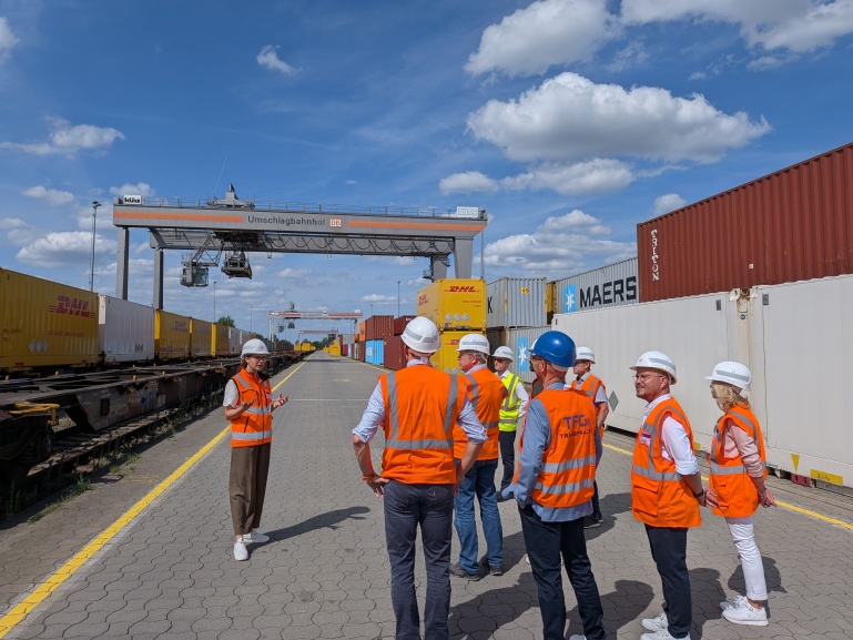 Rückblick zum 225. Treffen der Regionalgruppe Berlin-Brandenburg im KV-Terminal der DUSS am 8.6.2026