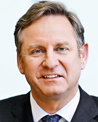 Hartmut Ostrowski