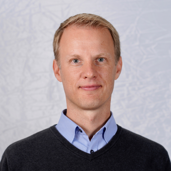 Johannes Woehler, Presales Lead, ExB